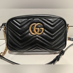 Gucci GG Marmont Small Shoulder Bag